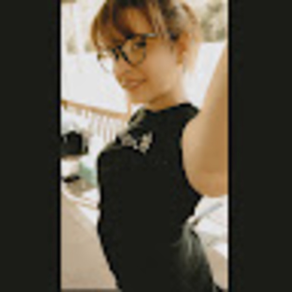 Meet your Posher, Megan - Picture 1 of 1